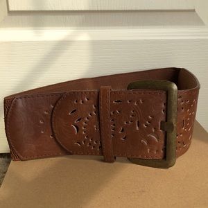 BROWN EMBOSSED BELT